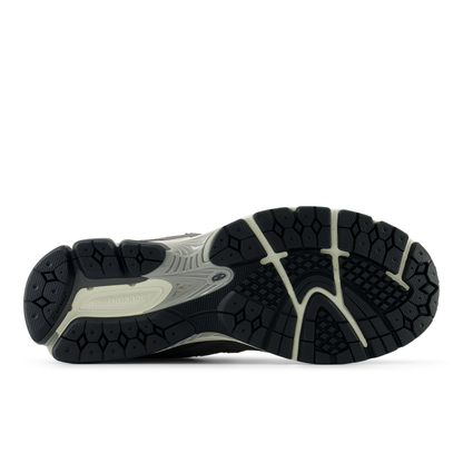 New Balance 2002r M2002RFL